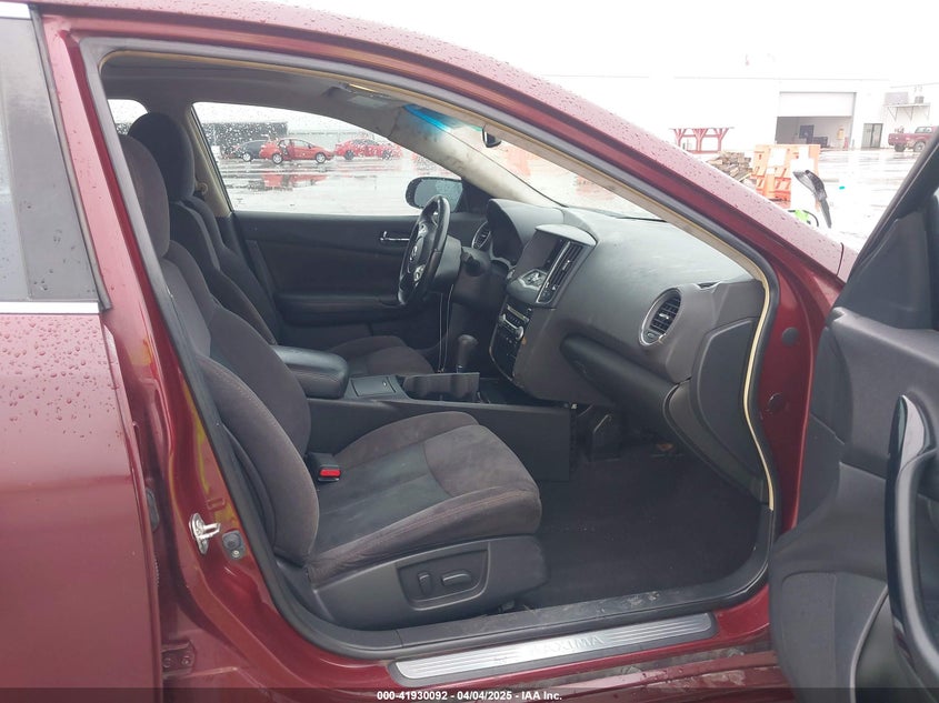 2011 NISSAN MAXIMA VIN: 1N4AA5AP2BC829847