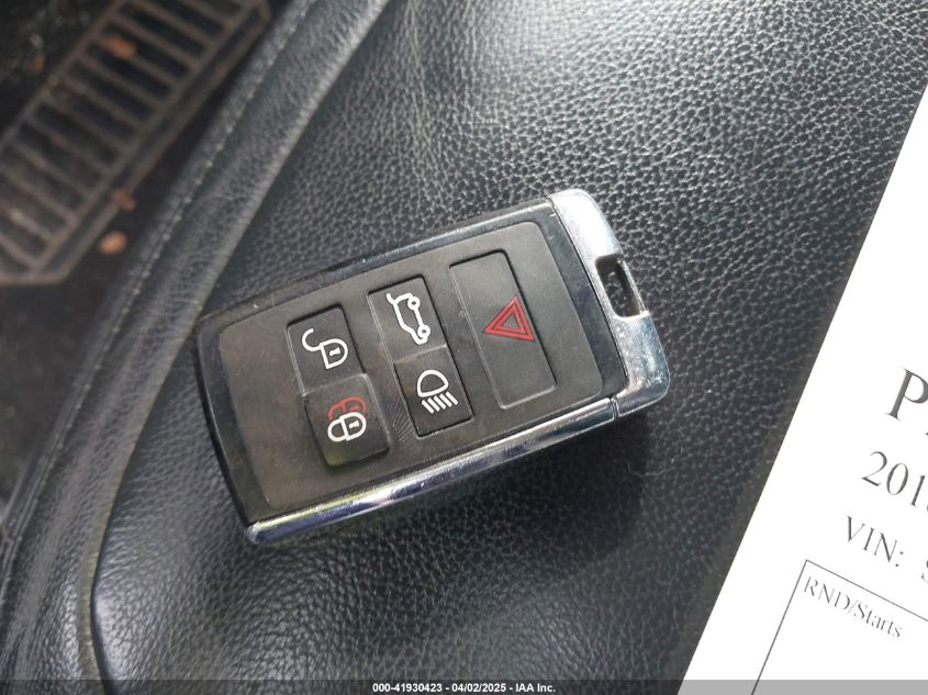 2018 Land Rover Range Rover 3.0L V6 Supercharged VIN: SALGR2RV3JA502908 Lot: 41930423