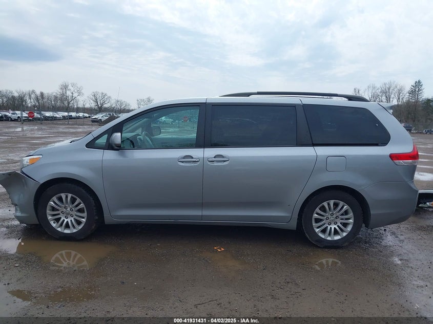 2014 TOYOTA SIENNA XLE V6 8 PASSENGER - 5TDYK3DCXES429458