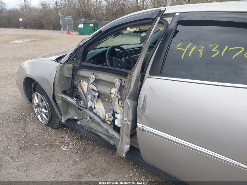 2007 BUICK LACROSSE VIN: 2G4WC582271184338