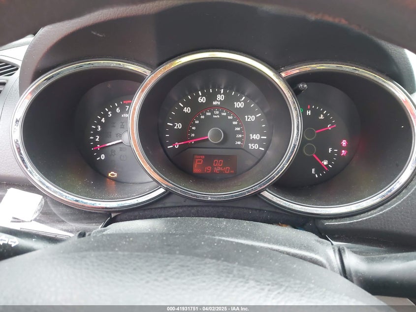 2011 KIA SORENTO VIN: 5XYKT4A29BG066860