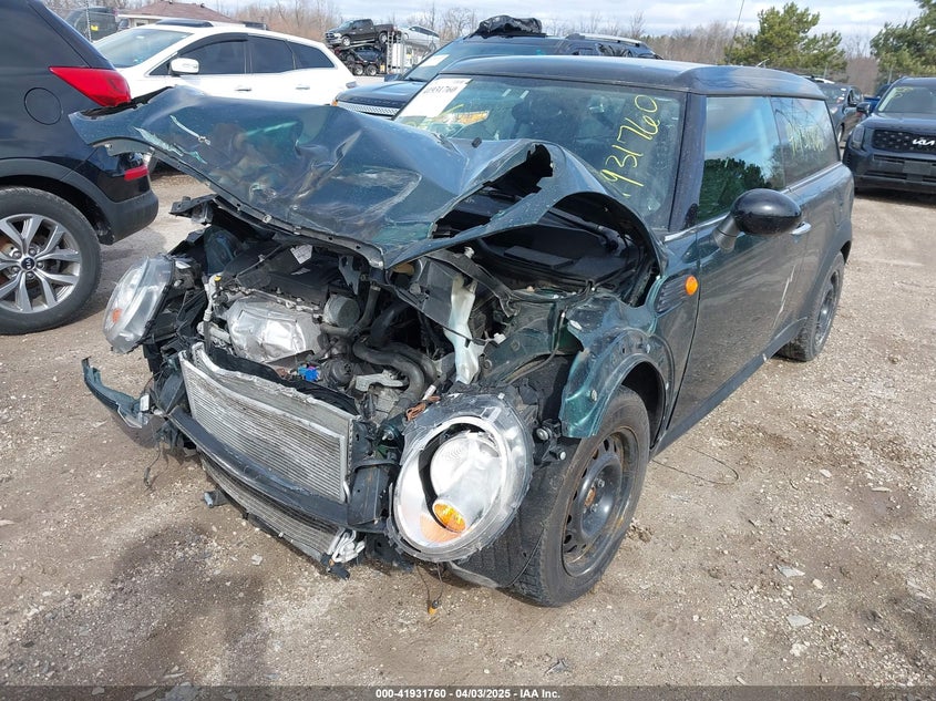 2010 MINI COOPER CLUBMAN VIN: WMWML3C57ATX51076