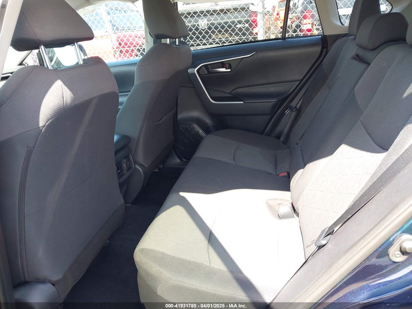2019 TOYOTA RAV4 HYBRID XLE - 2T3RWRFV4KW005780
