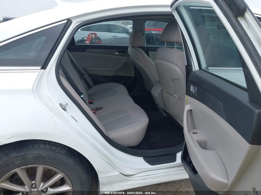 2019 HYUNDAI SONATA SE - 5NPE24AFXKH796899