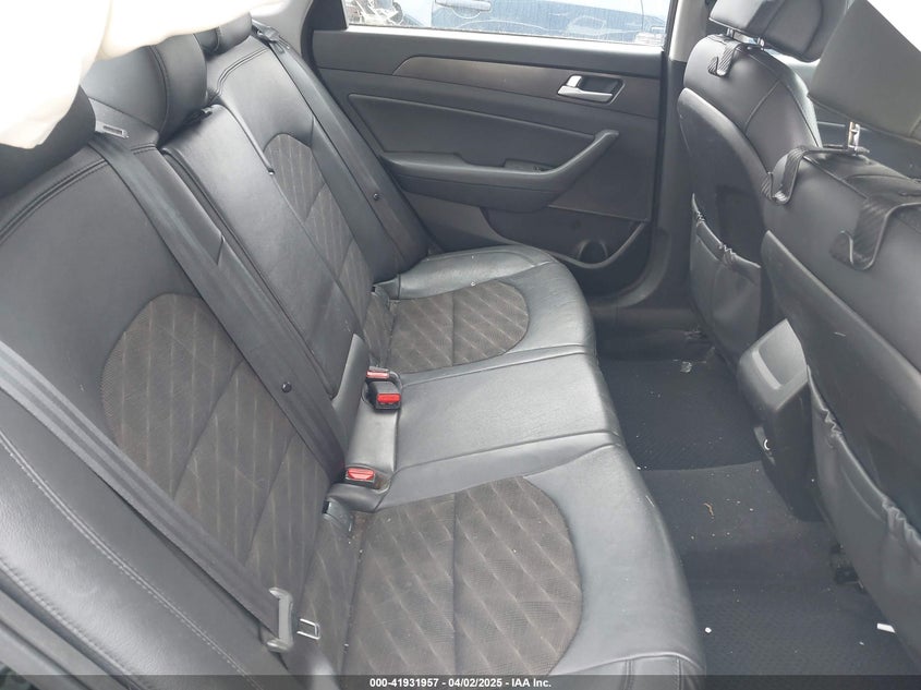 2015 HYUNDAI SONATA SPORT - 5NPE34AF2FH087435