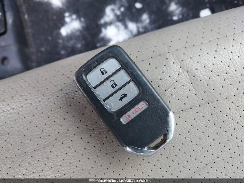 2015 HONDA ACCORD VIN: 1HGCR2F89FA162936