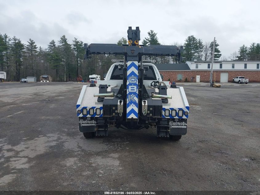 2022 Ford F-550 Chassis - 1FD0W5HTXNEE95355