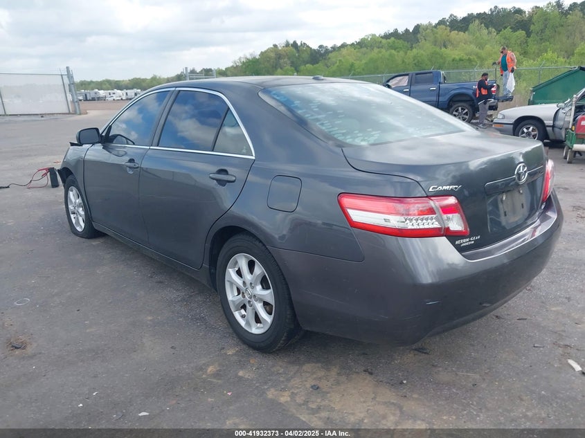 2011 TOYOTA CAMRY VIN: 4T1BF3EK2BU643802