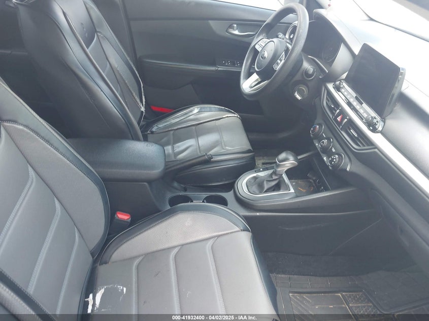 VIN 3KPF24ADXME395525 2021 KIA FORTE LXS
