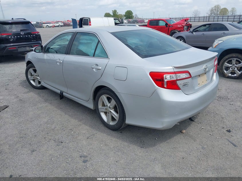 2014 TOYOTA CAMRY VIN: 4T1BF1FK5EU352881