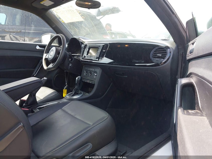 2017 VOLKSWAGEN BEETLE #PINKBEETLE/1.8T CLASSIC/1.8T S - 3VWF17AT6HM621306