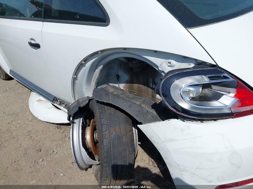 2017 VOLKSWAGEN BEETLE #PINKBEETLE/1.8T CLASSIC/1.8T S - 3VWF17AT6HM621306