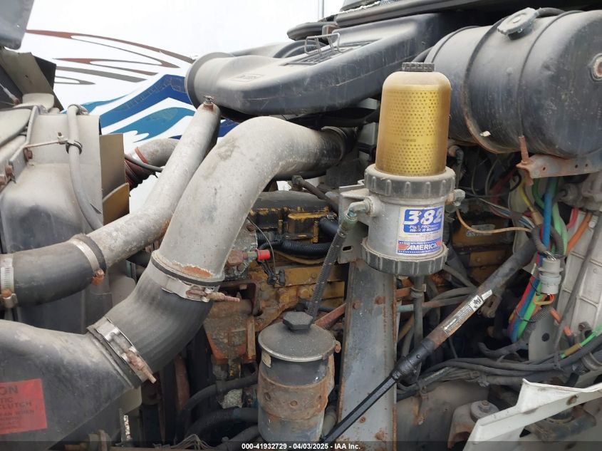 2002 International 9100 9100I VIN: 2HSCAATN42C025333 Lot: 41932729