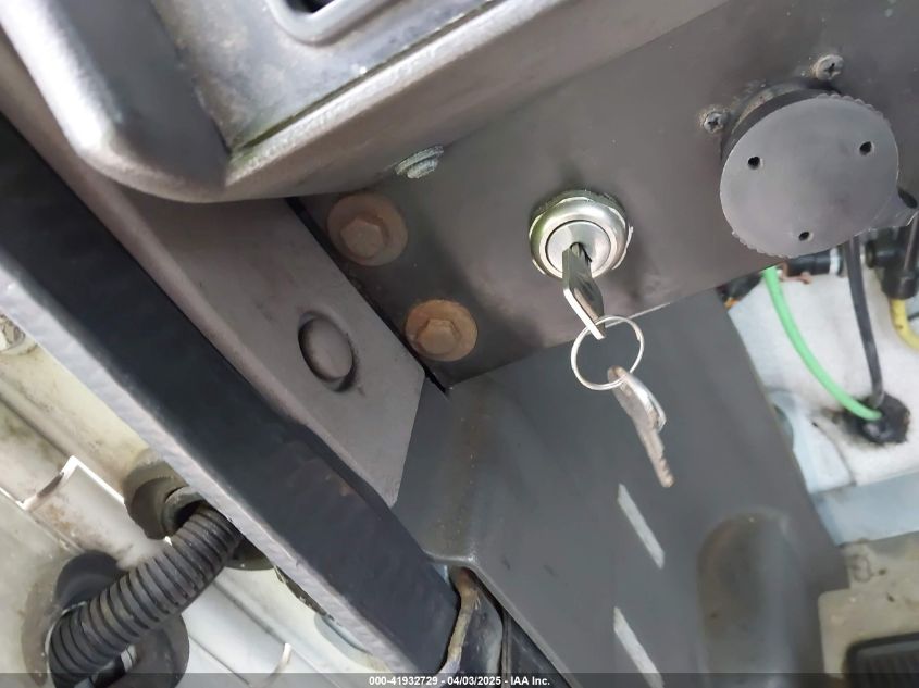 2002 International 9100 9100I VIN: 2HSCAATN42C025333 Lot: 41932729