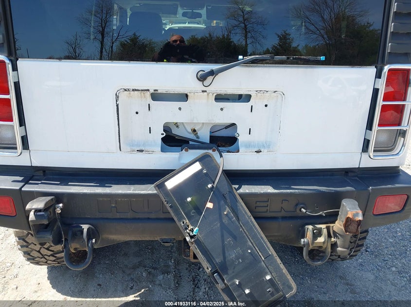 2006 HUMMER H2 VIN: 5GRGN23U86H104660