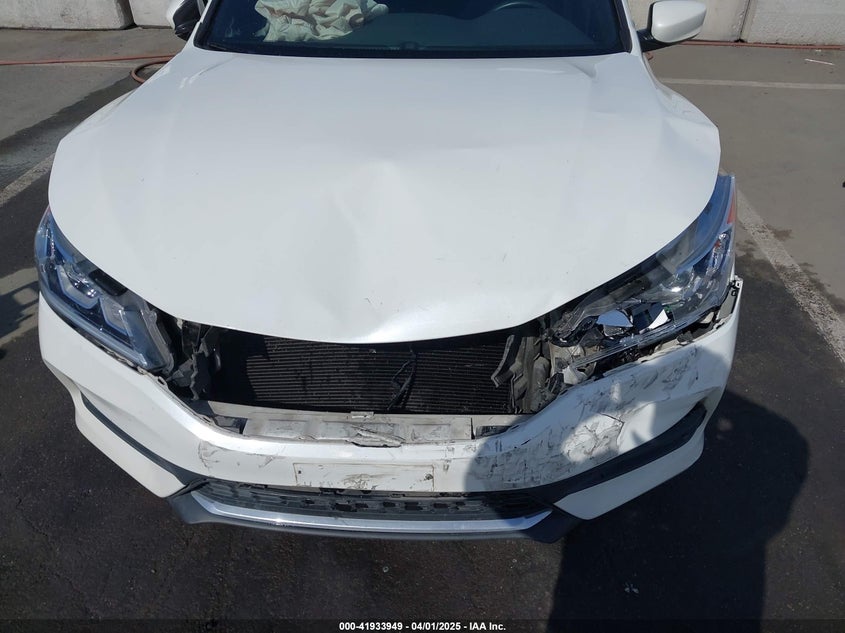 2017 HONDA ACCORD VIN: 1HGCR2F11HA077532