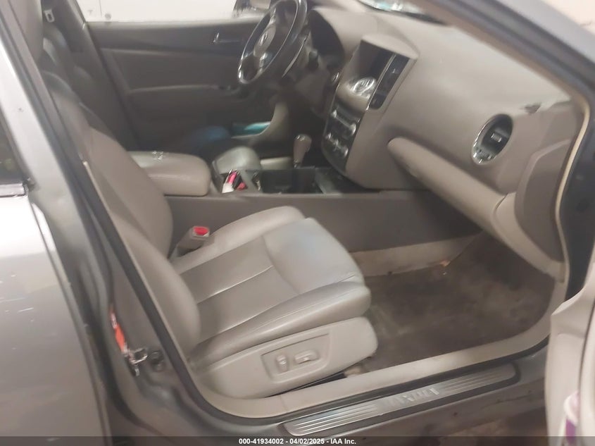 2009 NISSAN MAXIMA VIN: 1N4AA51E69C812137