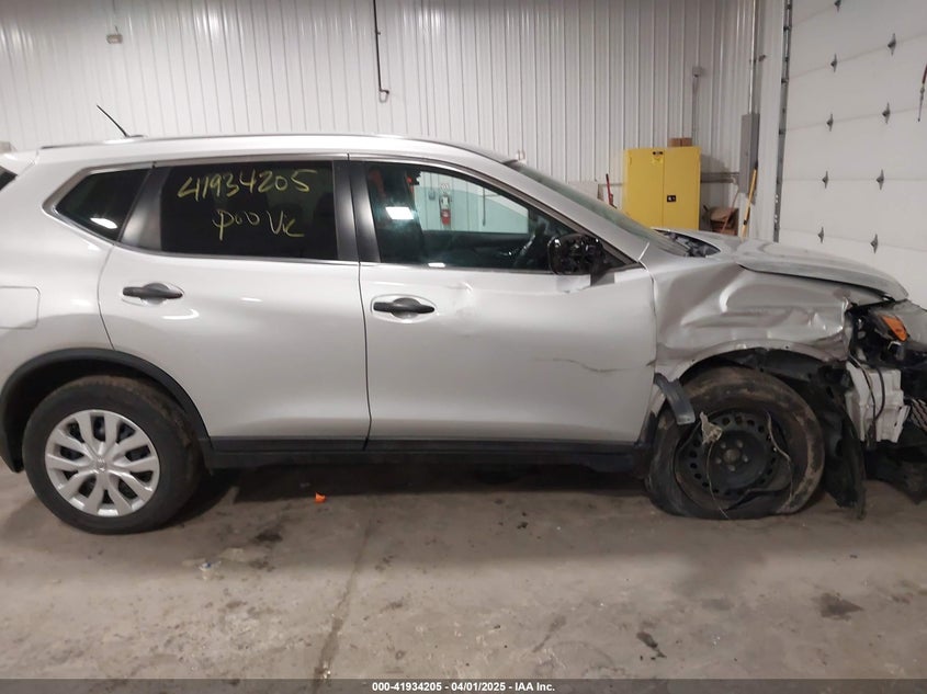 2016 NISSAN ROGUE VIN: 5N1AT2MV0GC811234