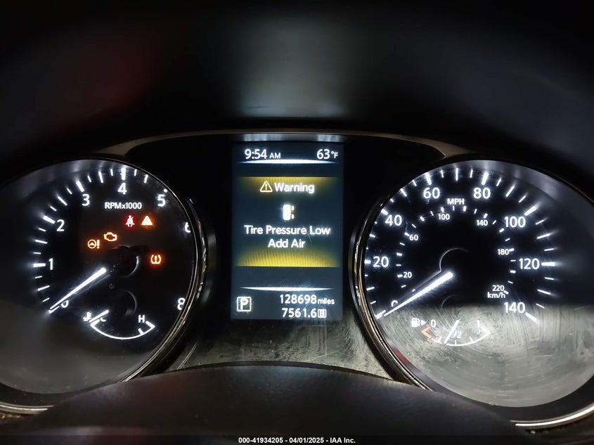 2016 NISSAN ROGUE VIN: 5N1AT2MV0GC811234