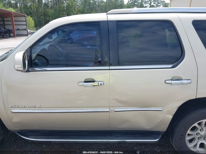 2007 CADILLAC ESCALADE VIN: 1GYFK63847R215633