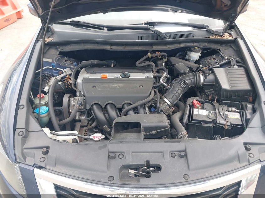 2009 HONDA ACCORD VIN: 1HGCP26399A185373