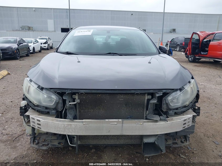 2018 HONDA CIVIC VIN: 2HGFC2F79JH532881