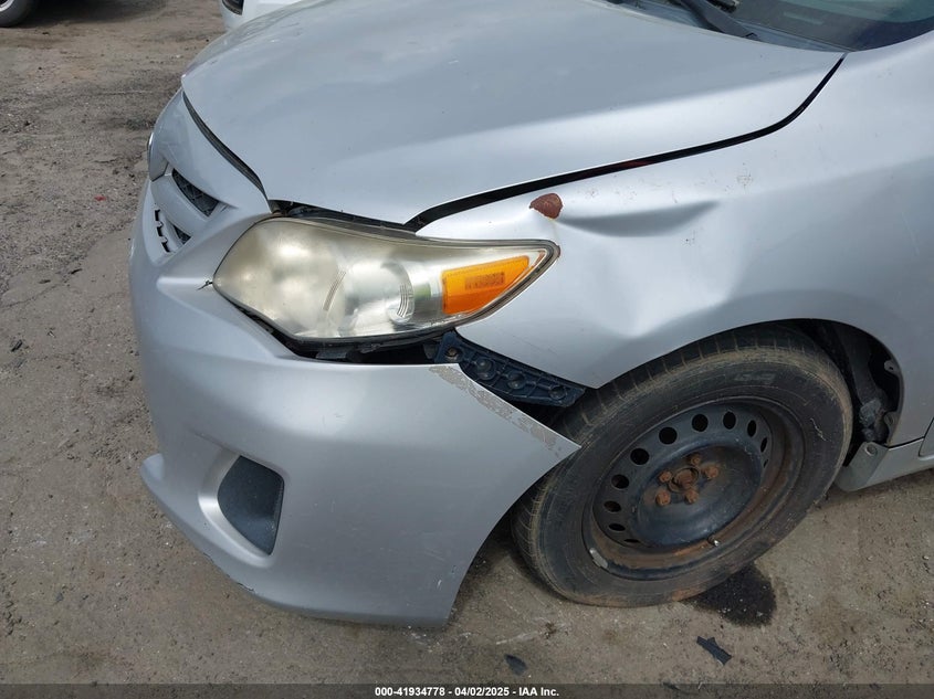 2011 TOYOTA COROLLA VIN: 2T1BU4EE8BC687021