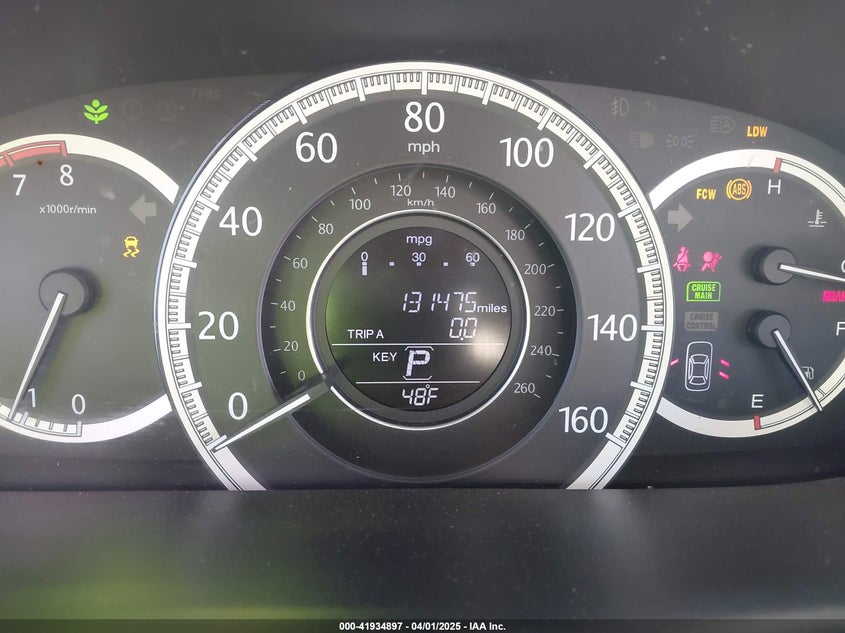 2013 HONDA ACCORD VIN: 1HGCR3F88DA021715