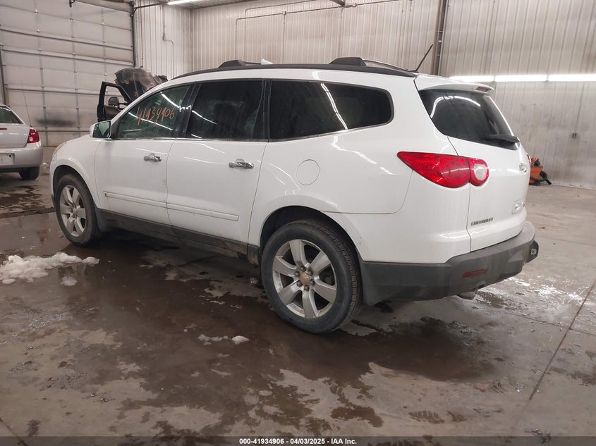 2009 CHEVROLET TRAVERSE VIN: 1GNEV33D49S110128