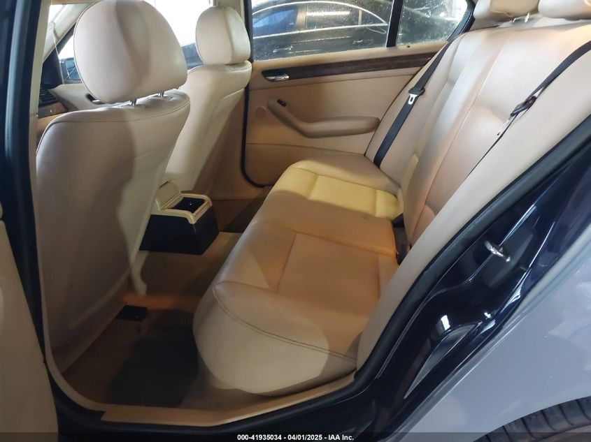 2000 BMW 323I VIN: WBAAM3340YFP81035 Lot: 41935034