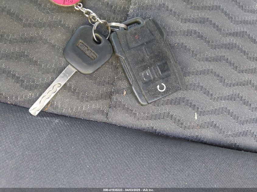 2018 GMC Yukon Sle VIN: 1GKS1AKC5JR301982 Lot: 41935223