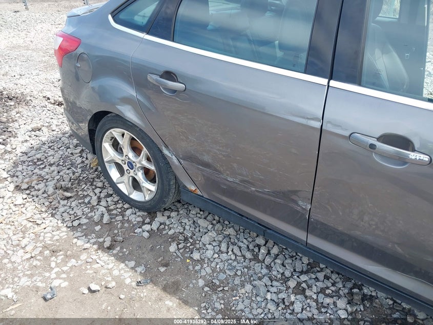 2014 FORD FOCUS VIN: 1FADP3J2XEL339925