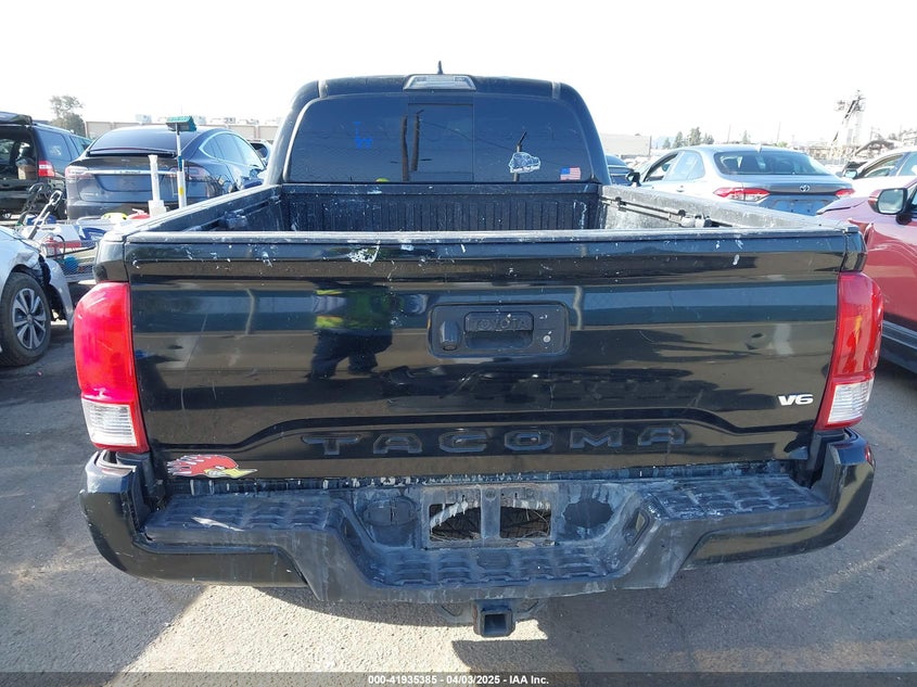 VIN 3TMBZ5DN6JM015361 2018 TOYOTA TACOMA DOUBLE CAB/SR5/TRD SPORT