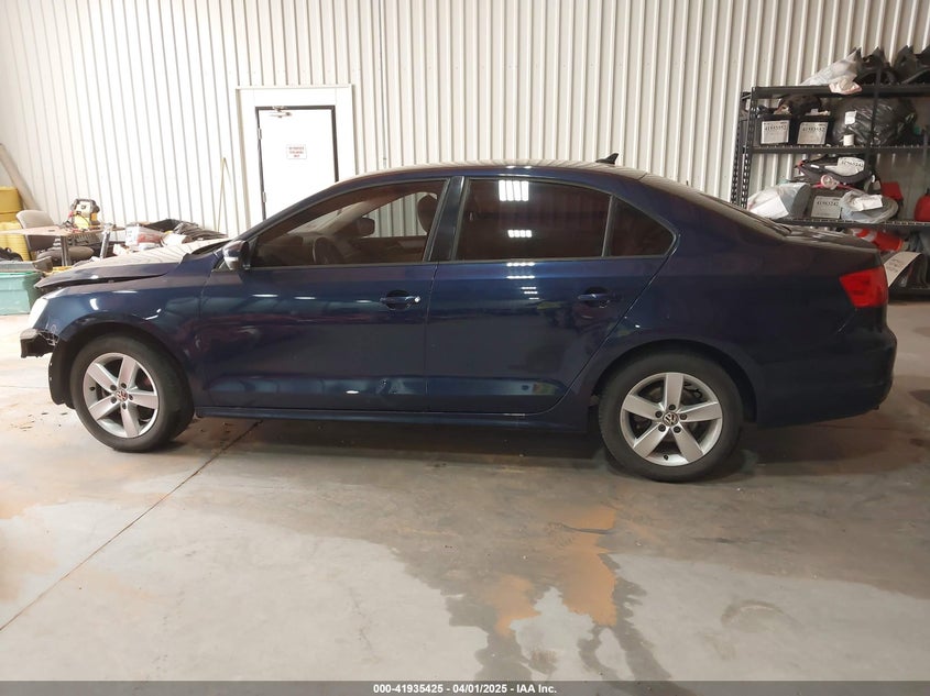 2011 VOLKSWAGEN JETTA VIN: 3VWLL7AJ9BM131350