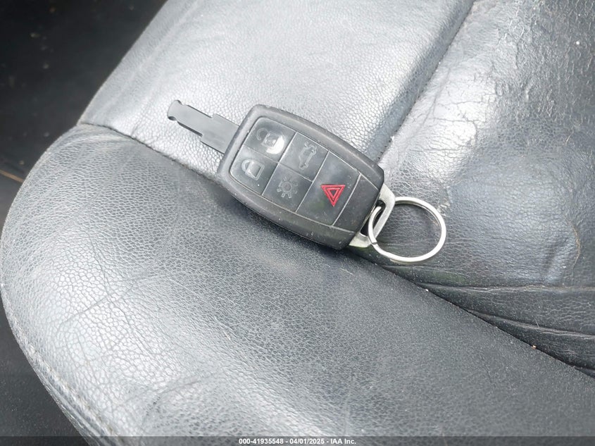 2008 VOLVO S40 VIN: YV1MS382982377004