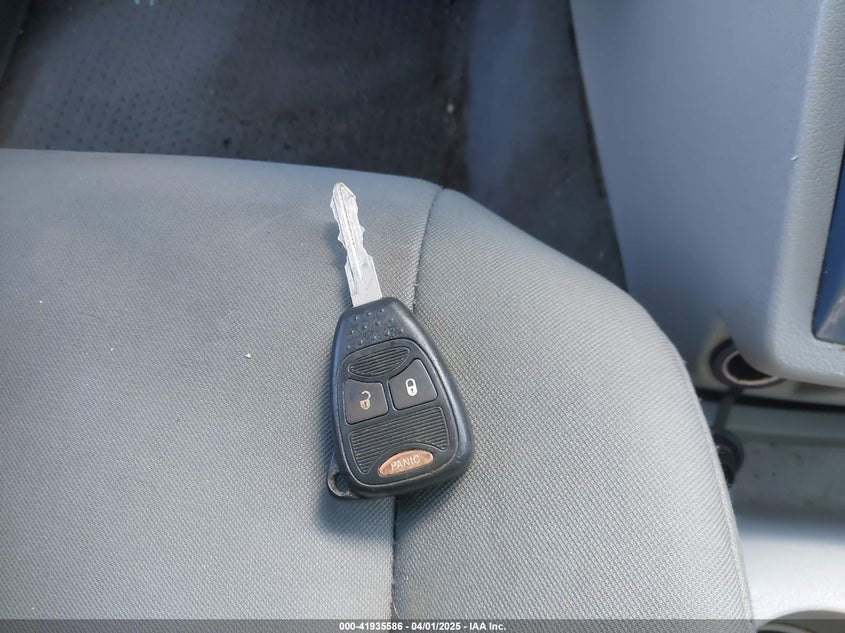 2007 DODGE CALIBER VIN: 1B3HB48B67D238157