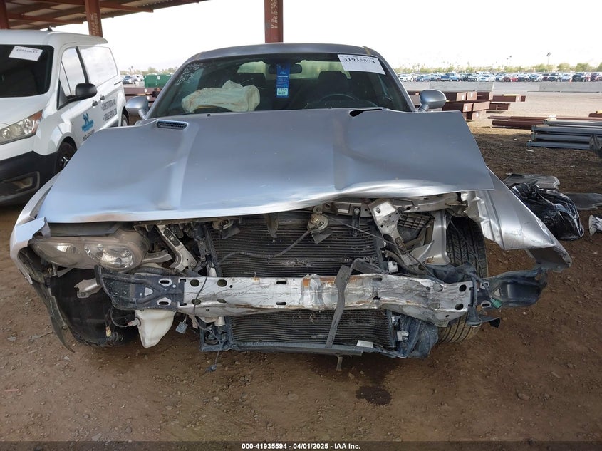 2010 DODGE CHALLENGER VIN: 2B3CJ4DV3AH185151