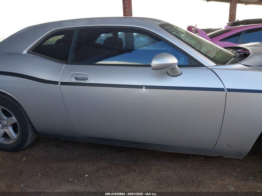 2010 DODGE CHALLENGER VIN: 2B3CJ4DV3AH185151