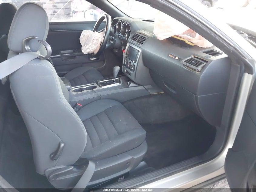 2010 DODGE CHALLENGER VIN: 2B3CJ4DV3AH185151