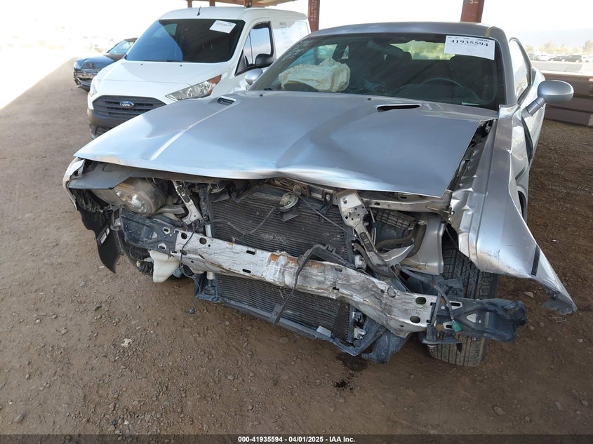 2010 DODGE CHALLENGER VIN: 2B3CJ4DV3AH185151