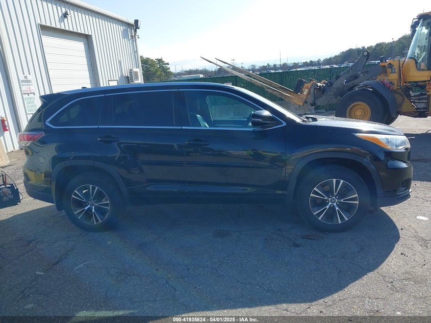 2016 TOYOTA HIGHLANDER VIN: 5TDJKRFH1GS287596