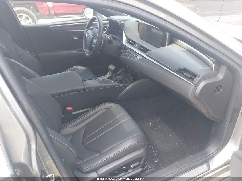 2019 LEXUS ES VIN: 58ABZ1B19KU023027