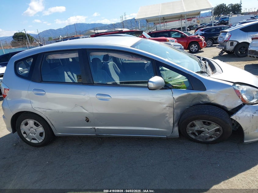 2012 HONDA FIT VIN: JHMGE8H35CC025295