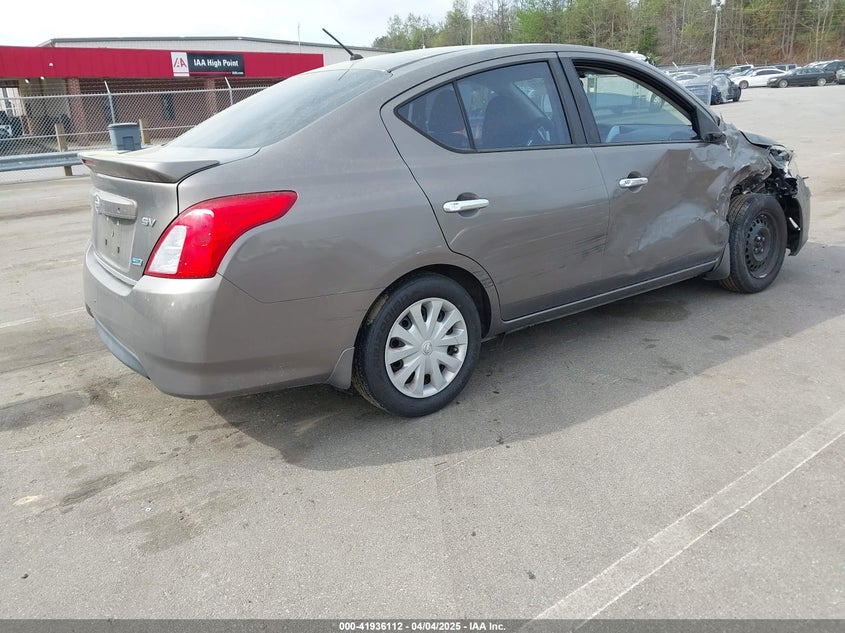 2015 NISSAN VERSA 1.6 SV - 3N1CN7AP9FL883887