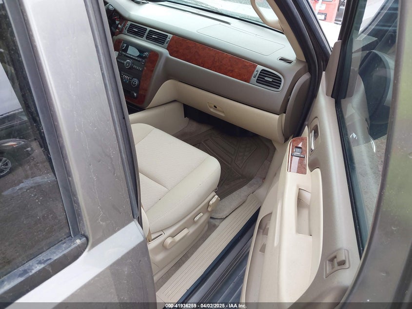 2012 CHEVROLET TAHOE VIN: 1GNSCAE08CR323878