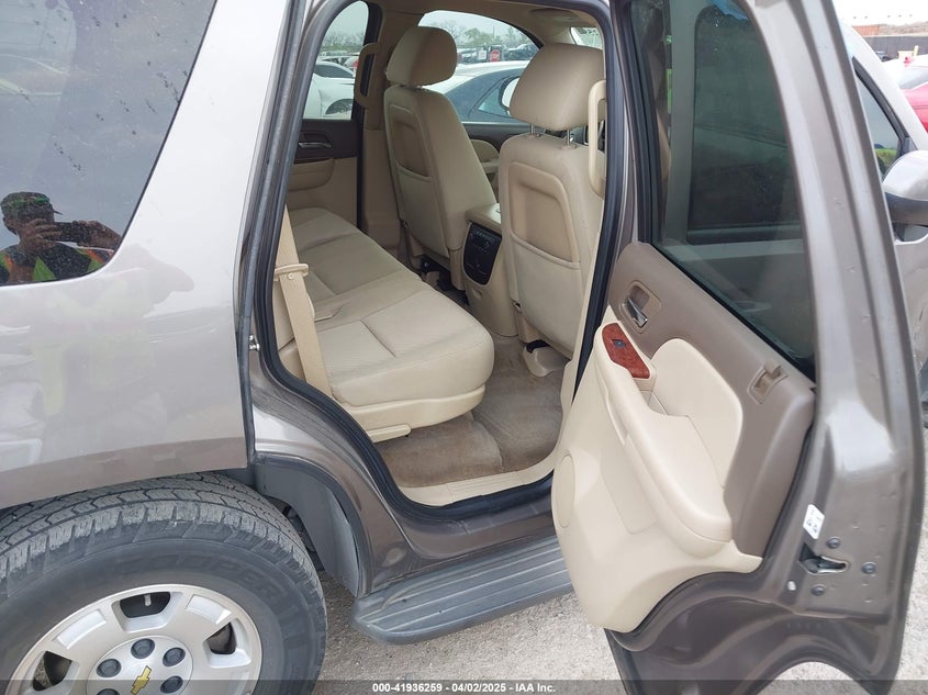 2012 CHEVROLET TAHOE VIN: 1GNSCAE08CR323878
