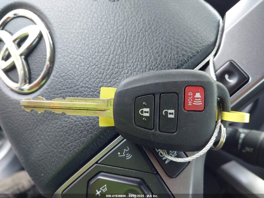 2019 TOYOTA TACOMA SR5 V6 - 3TMAZ5CN5KM103574