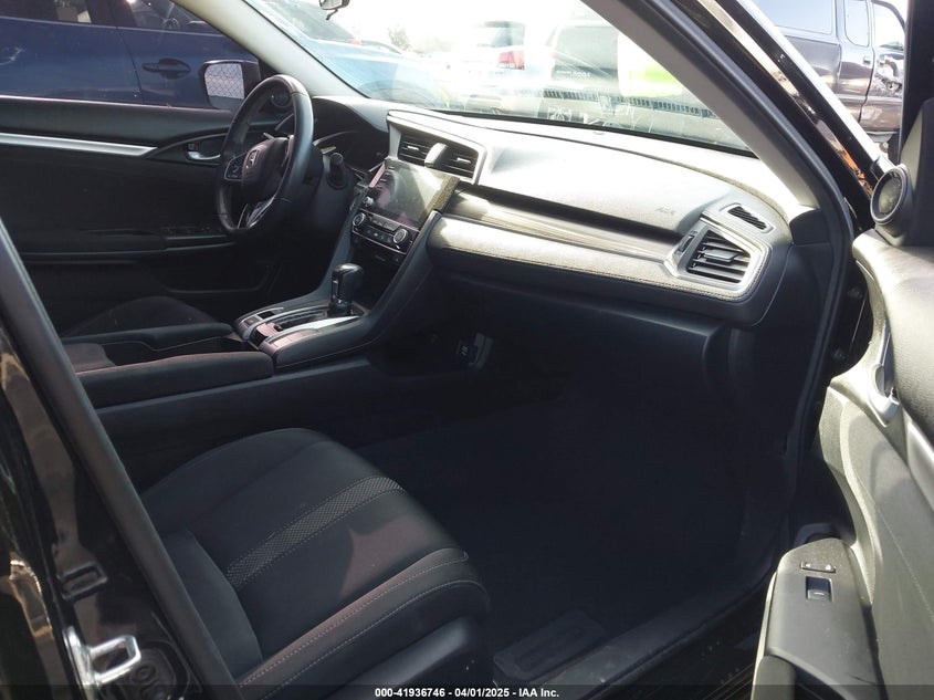 2019 HONDA CIVIC VIN: 19XFC1F35KE203436