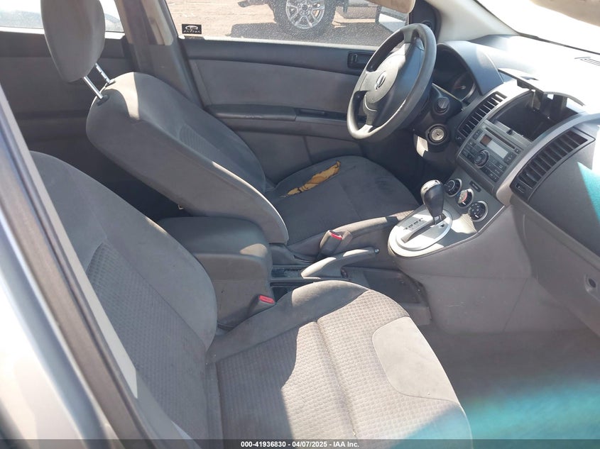 2008 NISSAN SENTRA VIN: 3N1AB61E38L747167