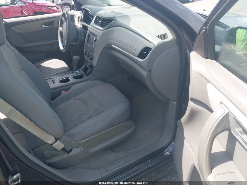 2015 CHEVROLET TRAVERSE LS - 1GNKRFED1FJ276341